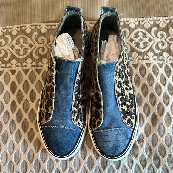 Gypsy Jazz Double Sided Leopard Shoes 8 - Picture 2 of 6